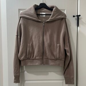 Abercrombie Soft A&F brown cropped hoodie—L